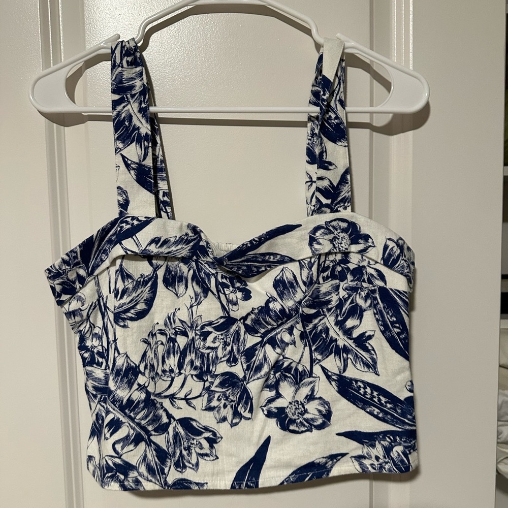 Abercrombie & Fitch Blue and White Floral Top
